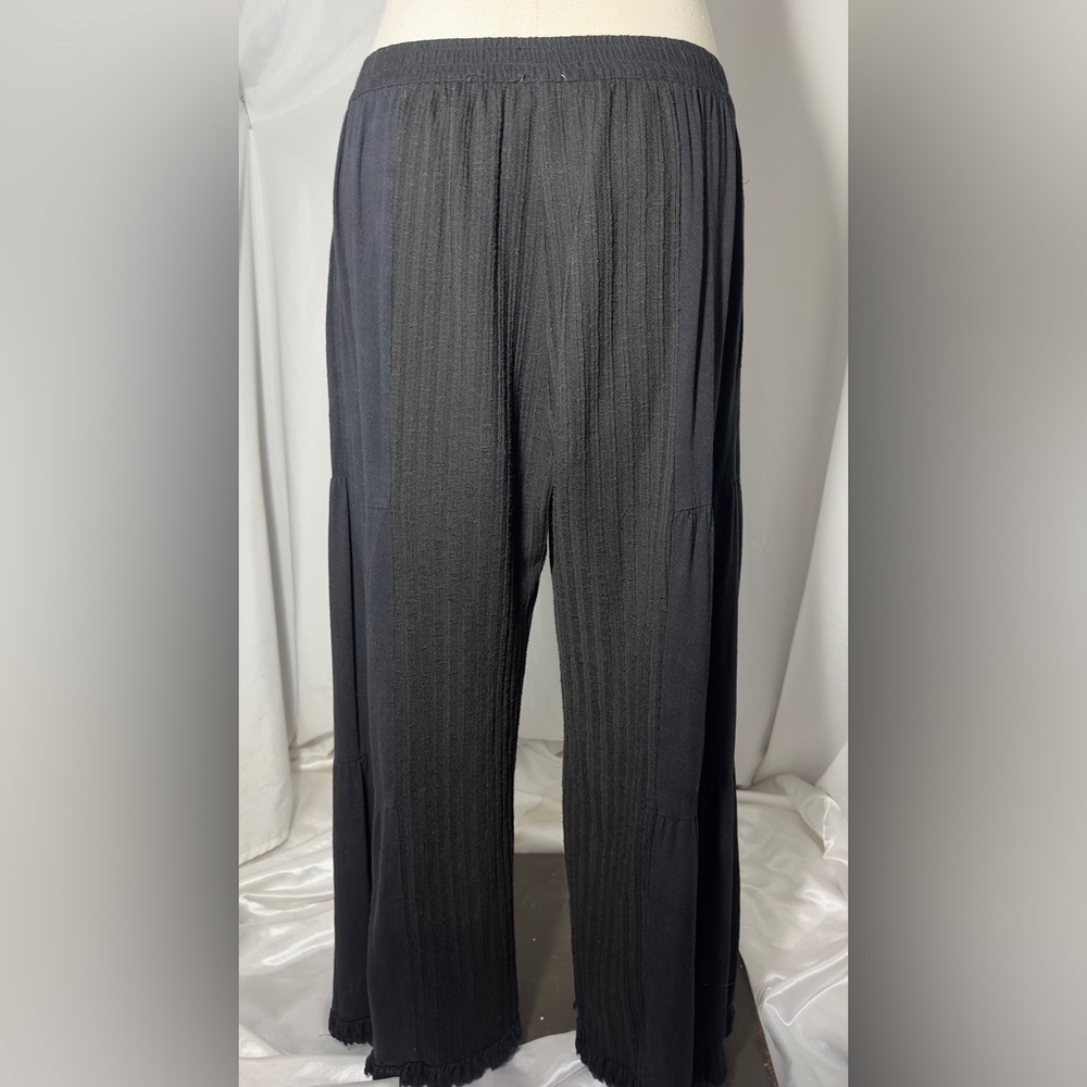 Umgee 2 Tone Black Wide Leg Pants Women's L Cotton Blend Ruffle Hem